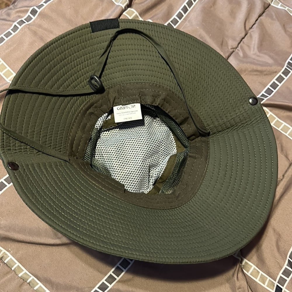 Men’s hat - Picture 2 of 3